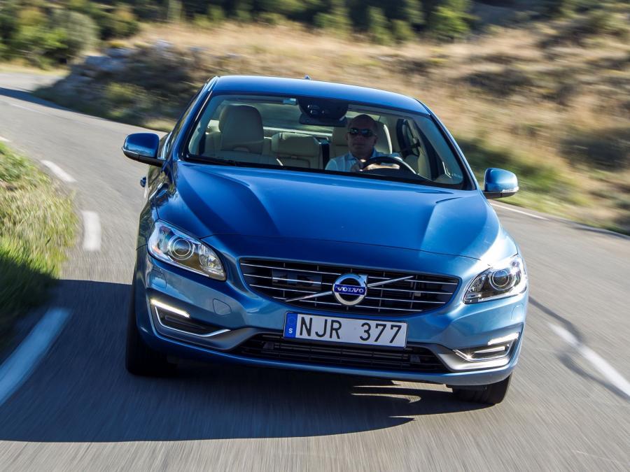  Volvo S60 T6 2013 года  (фото 16 из 17)
